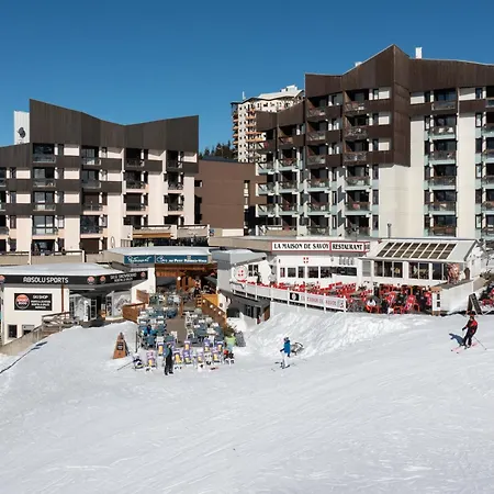 מלון דירות Pierre & Les Combes סן-מרטין-דה-בלוויל