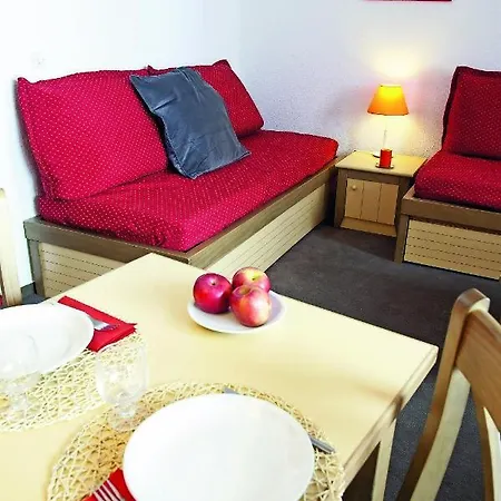 מלון דירות Pierre & Les Combes סן-מרטין-דה-בלוויל